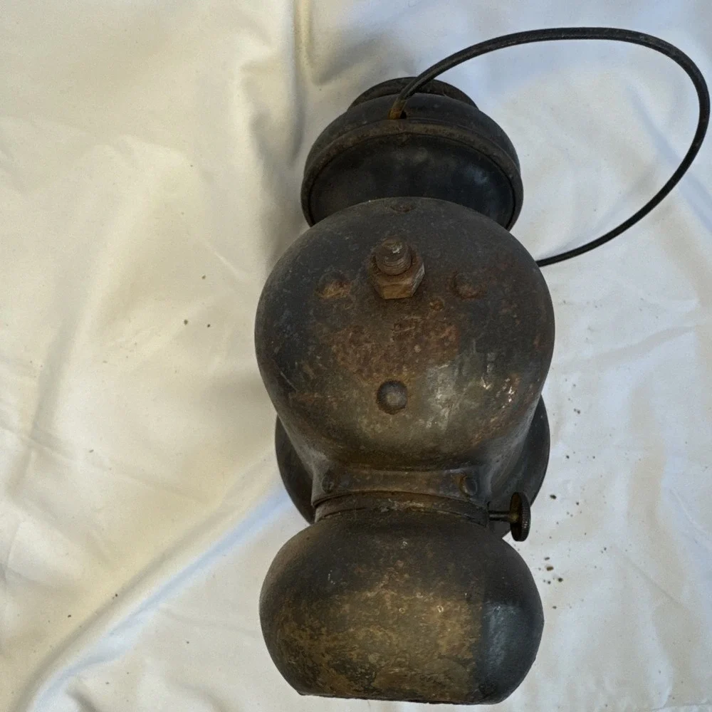 Ford Model T Kerosene Headlamp With A Repurposed Red Glass‎ Lense